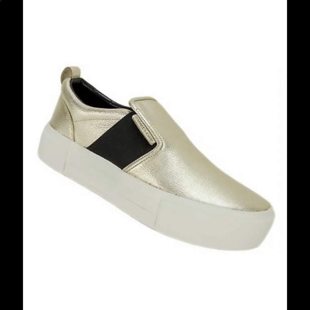 Kendall & Kylie Tenly Platform Gold Shoes